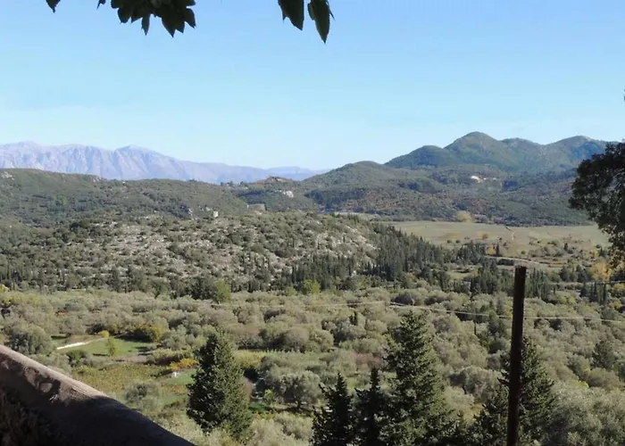 The Old House - Collection Kariá